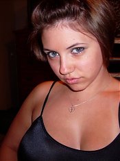 Sexy bbw ex girlfriend Amber D takes all of her clothes off and does dirty poses for the camera